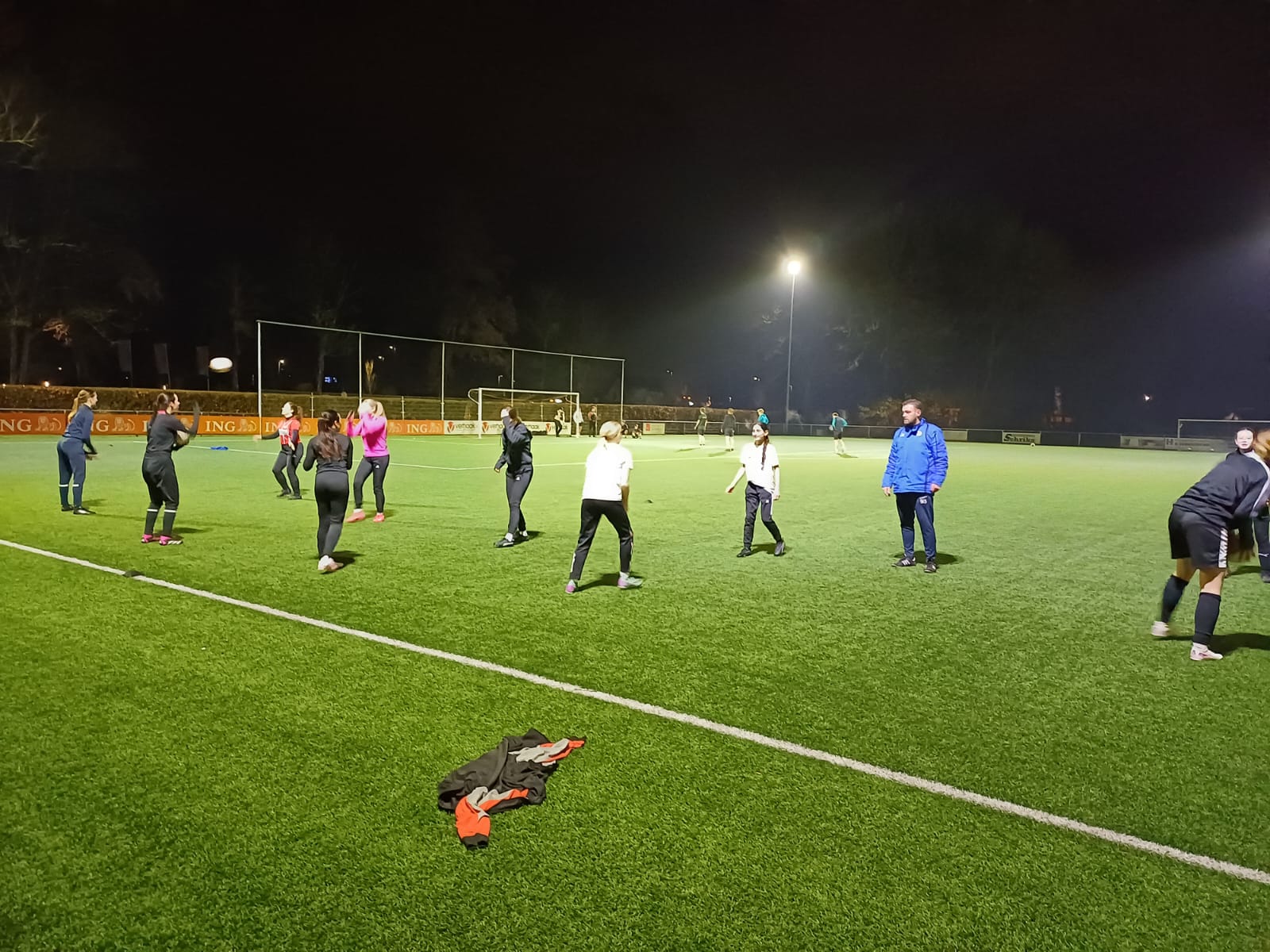 Train(st)ers gezocht voor nieuw vrouwen- en meidenteam