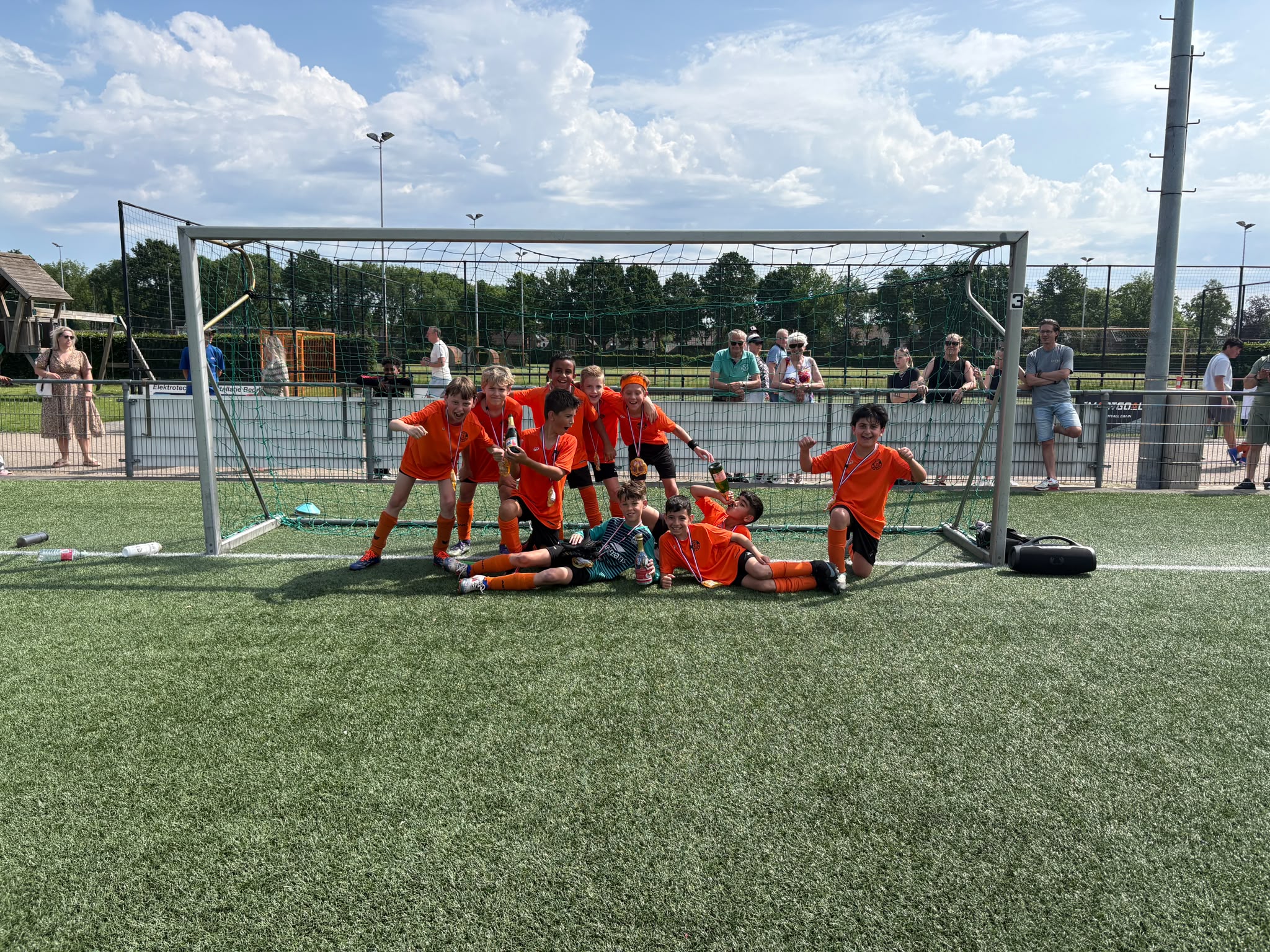 NWC JO11-3 kampioen