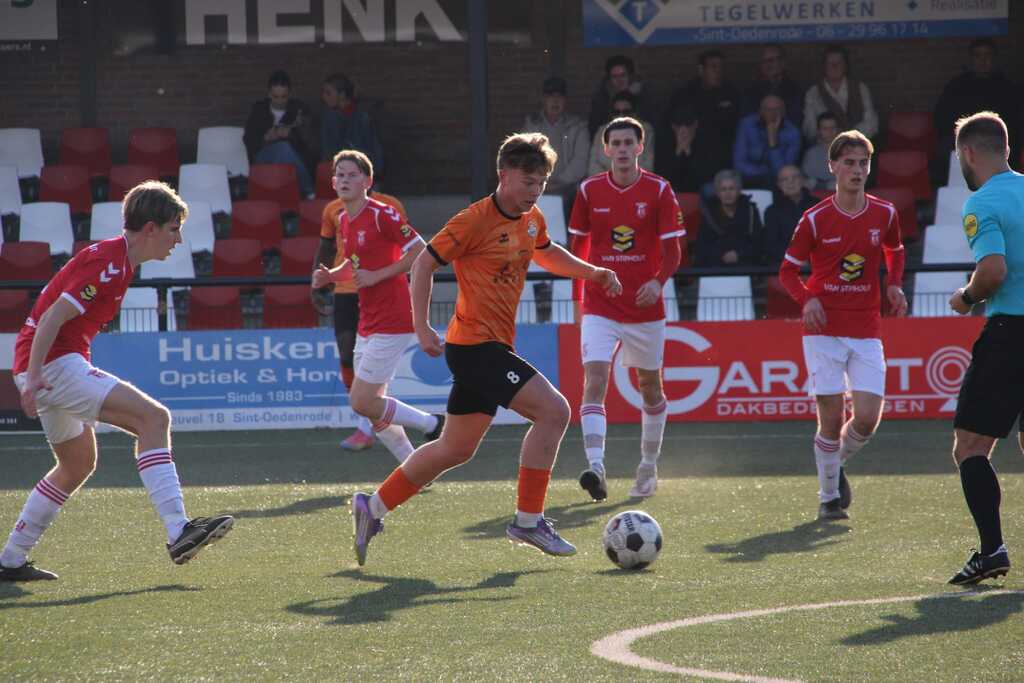 NWC haalt uit op bezoek bij Rhode